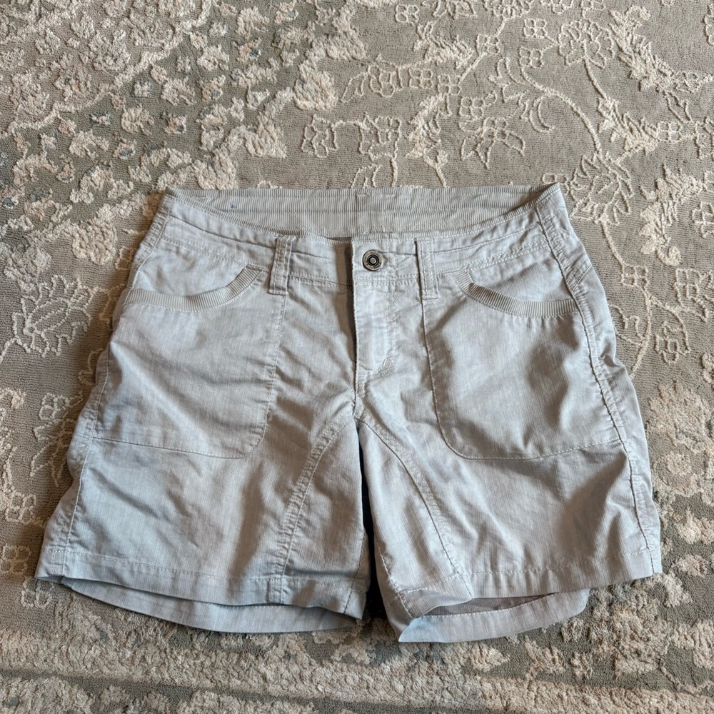 KUHL Women's Light Gray Casual Shorts Size 4